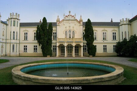 Brunszvik-kastély, Martonvásár-stock-foto