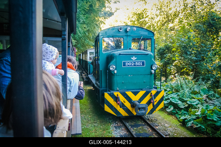 A Lillafüredi Állami Erdei Vasút (rövidítve: LÁEV) az Észak-Kilián városrésztől Lillafüred érintésével Garadnáig közlekedik 14 km hosszon.-stock-foto