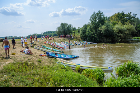 Vizitúrázók az Öreg-Túron-stock-foto