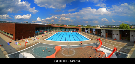 Budaörs, Városi Uszoda és Sportcsarnok-stock-foto