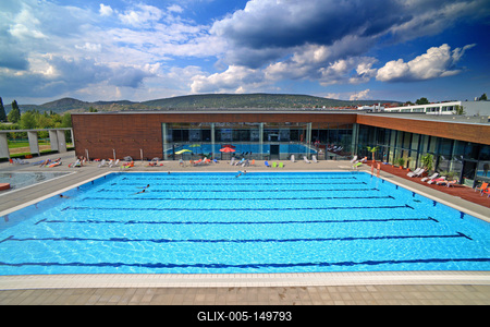 Budaörs, Városi Uszoda és Sportcsarnok-stock-foto