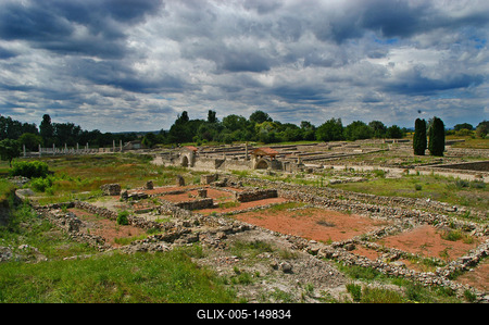 Tác-Gorsium-stock-foto