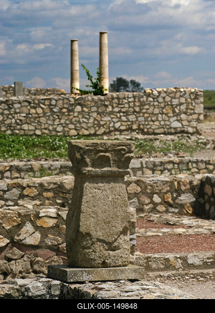 Tác-Gorsium-stock-foto