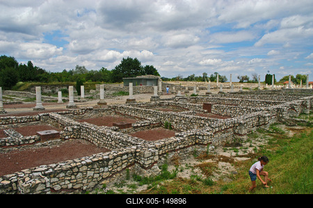Tác-Gorsium-stock-foto