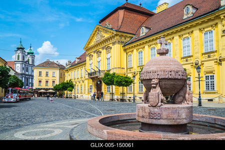 Székesfehérvár, Városház tér, Püspöki palota és Országalma-stock-foto