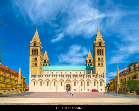 Pécs, Szent Péter- és Szent Pál-székesegyház-stock-foto