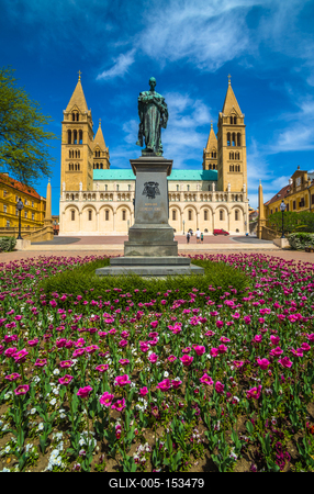 Pécs, Szent Péter- és Szent Pál-székesegyház-stock-foto