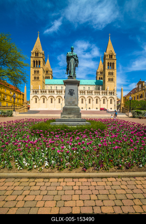 Pécs, Szent Péter- és Szent Pál-székesegyház-stock-foto