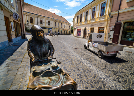 Székesfehérvár, Kati néni szobor-stock-foto