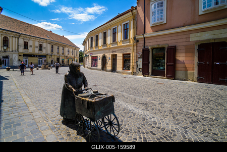 Székesfehérvár, Kati néni szobor-stock-foto