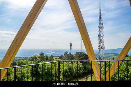 Guckler Károly-kilátó, Hármashatár-hegy-stock-foto