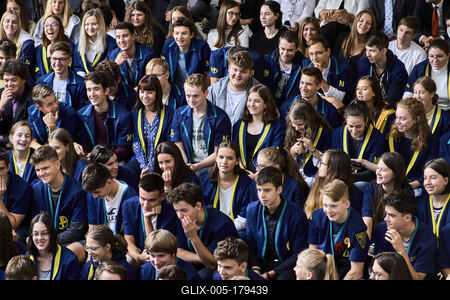 Áder János klímavédelmi tanórát tartott Budakeszin-stock-foto