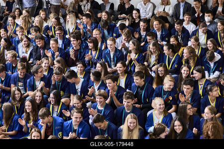 Áder János klímavédelmi tanórát tartott Budakeszin-stock-foto