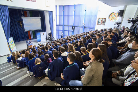Áder János klímavédelmi tanórát tartott Budakeszin-stock-foto