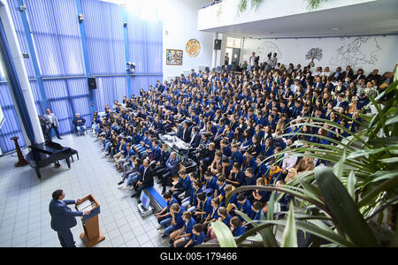 Áder János klímavédelmi tanórát tartott Budakeszin-stock-foto