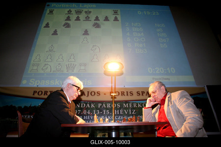 Spasszkijt kapta 70. születésnapjára Portisch Lajos-stock-foto