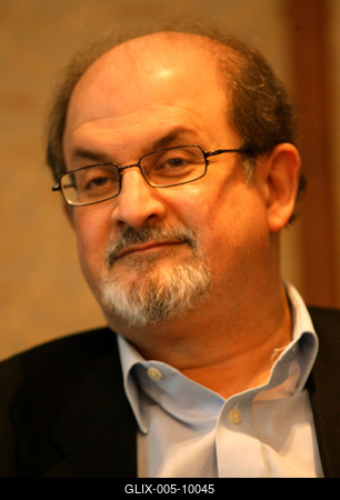 Budapestre érkezett Salman Rushdie-stock-foto