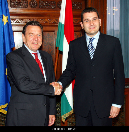 Gerhard Schröder Budapesten-stock-foto