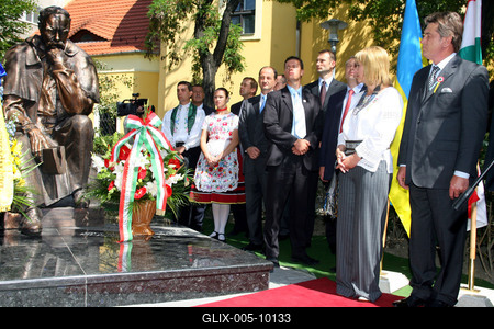 Leleplezték Sevcsenko szobrát Budapesten-stock-foto