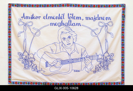 Modernkori falvédők-stock-foto