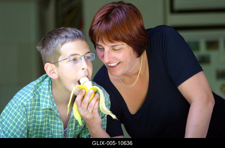 Jön a citromízű banán?-stock-foto