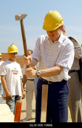 Tornacsarnok épül Dunaharasztiban-stock-foto