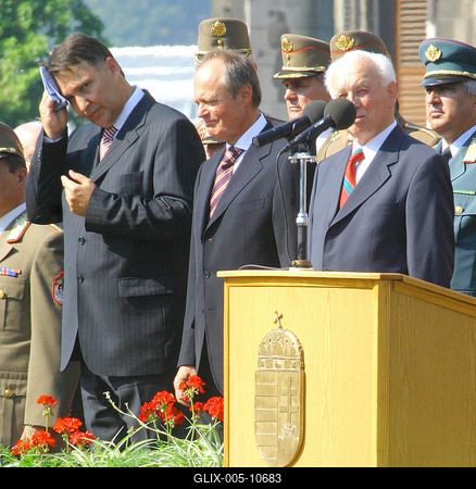 Ünnepi katonai tiszteletadás a Kossuth téren-stock-foto