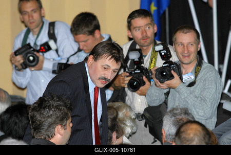 MSZP elnökjelöltek a Thália Színházban-stock-foto