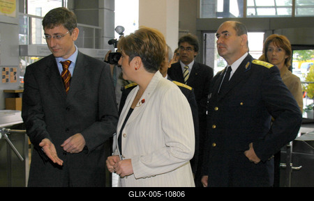 Beiktatták az új országos rendőrfőkapitányt-stock-foto