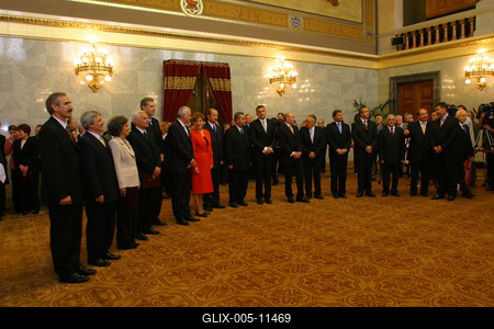 Letette a hivatali esküt a Gyurcsány-kormány-stock-foto