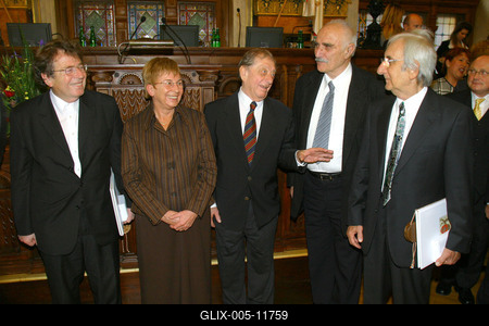 Budapest díszpolgára címet adott át Demszky Gábor főpolgármester-stock-foto