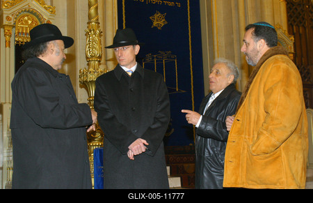 Gyurcsány Ferenc a Dohány utcai zsinagógában-stock-foto