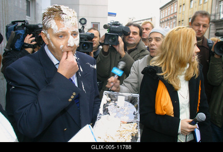 A Szőke Nők Mozgalma demonstrált a negatív megkülönböztetés ellen-stock-foto