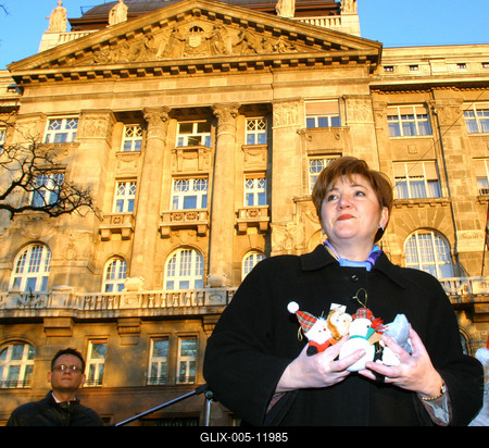 Lamperth Mónika ajándékozott a Roosevelt téren-stock-foto