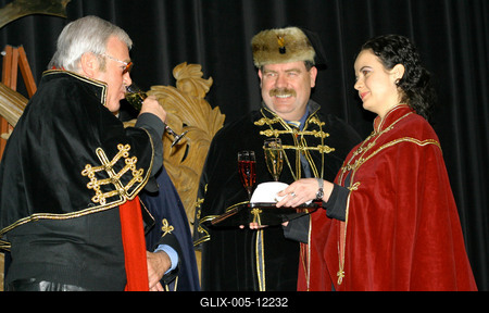 A Le a fejjel díszbemutatója az Urániában-stock-foto