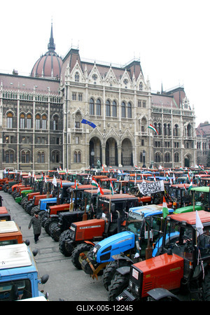 A Kossuth téren demonstrálnak a gazdák-stock-foto