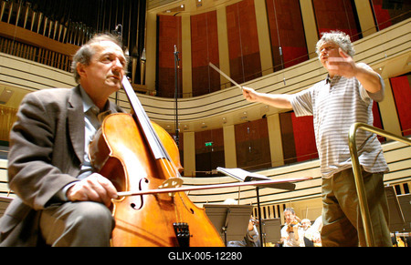 Hétfőn nyit a Művészetek Palotája-stock-foto