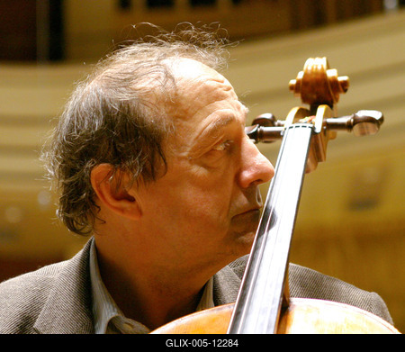 Hétfőn nyit a Művészetek Palotája-stock-foto