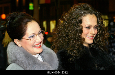 Az Opraház fantomjának díszbemutatója az Urániában-stock-foto