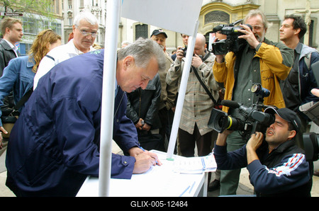 Szimpátiaszavazás a köztársasági elnök személyéről a Fidesz szervezésében-stock-foto