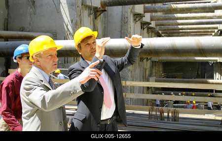 Épül az új aluljáró a Keletinél-stock-foto