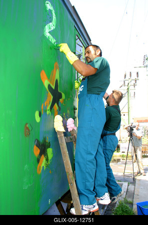 225 milliós kárt okoznak a graffitik a MÁV-nak-stock-foto