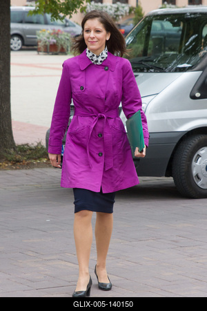 Szél Bernadett sajtótájékoztatót tart Hatvanban-stock-foto