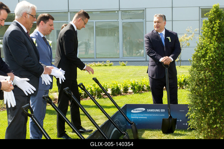 A Samsung SDI elektromos jármű akkumulátor gyárának megnyitó ünnepsége-stock-foto