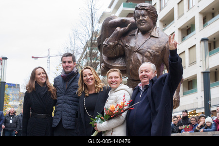 Bud Spencer szobrának felavatása a Corvin sétányon-stock-foto