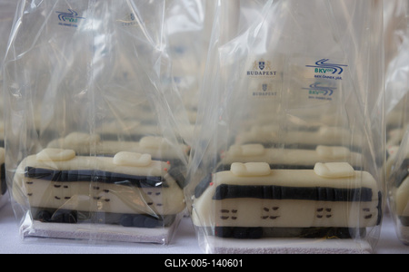 Tarlós István polgármester átadta a felújított orosz metrószerelvényeket-stock-foto