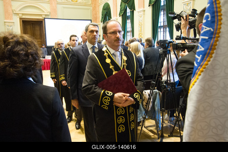 5 éves fennállását ünnepelte a Nemzeti Közszolgálati Egyetem-stock-foto