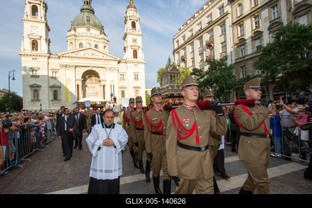 Ünnepi szentmise és körmenet a Bazilikánál-stock-foto