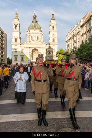 Ünnepi szentmise és körmenet a Bazilikánál-stock-foto