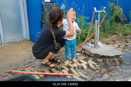 Menekültek Szerbiában, Kelebiában-stock-foto
